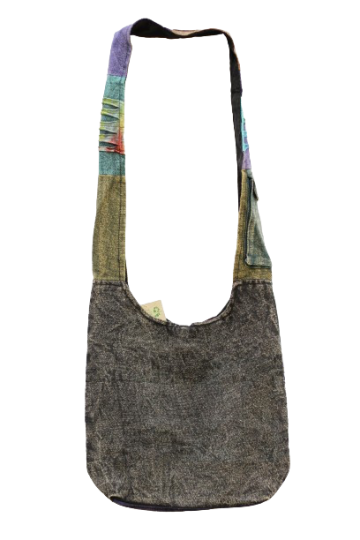 319.19 achter - hippie tas bloemen en peace - zwarte achterkant