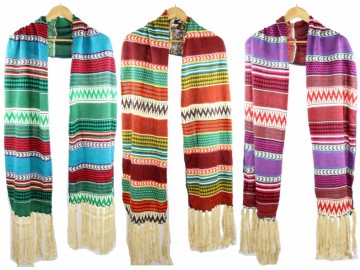 Groen oranje en paars kleurrijke wintersjaal compilatie