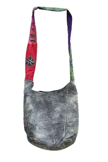 Hippie tas 3085 op site reserve 2 zonnestralen grijs rood rood blauw jeans hangend achter