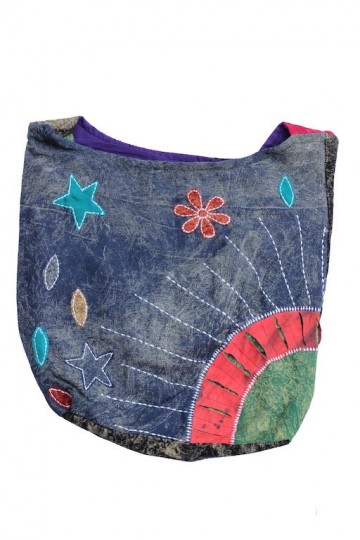 Hippie tas 3088 op site reserve zonnestralen blauw rood rood blauw jeans achter zwart 2