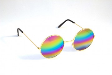 Hippiebril regenboog rechts