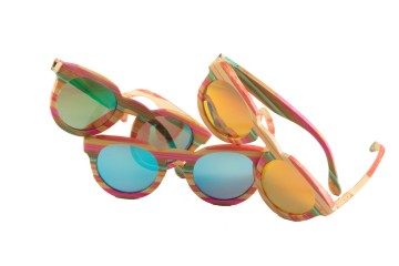 Bamboe zonnebrillen kleurrijk overzicht