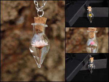 Ketting flesje met kurk bloem overzicht