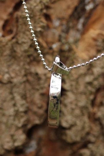 Ketting metalen ring bloem zijaanzicht