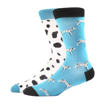 Mismatched sokken dalmatiers en stippen