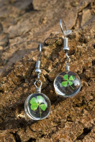 Oorbel bloem klavertje vier